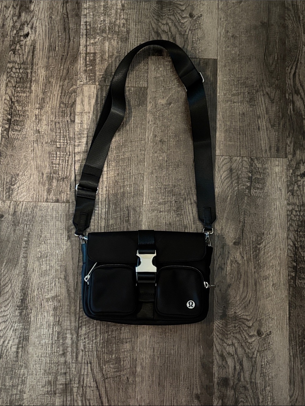 Lululemon Messenger Crossbody Bag - Black - 5 Liters